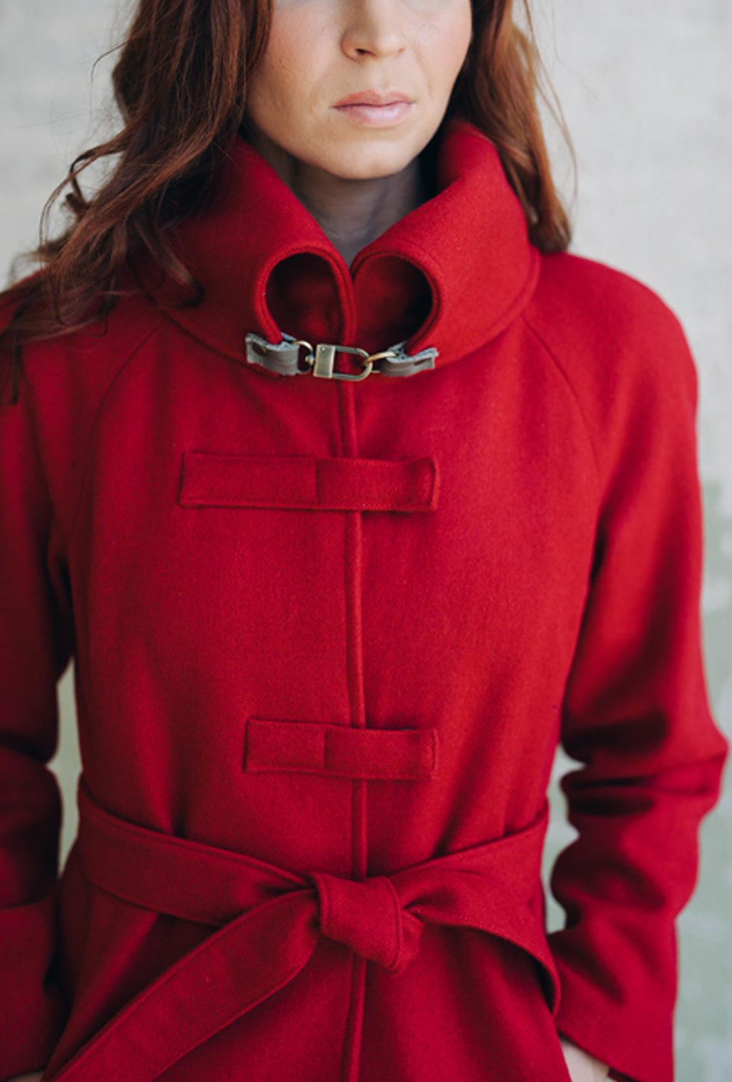 CROSSBAR RAGLAN COAT REDBIRD