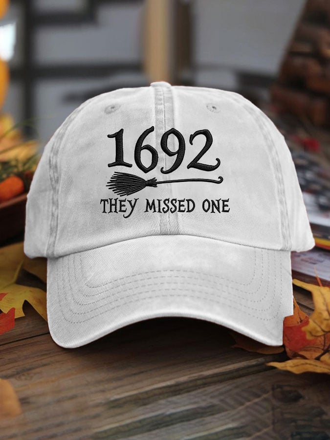 Unisex Halloween 1692 They Missed One Witch Salem print hat