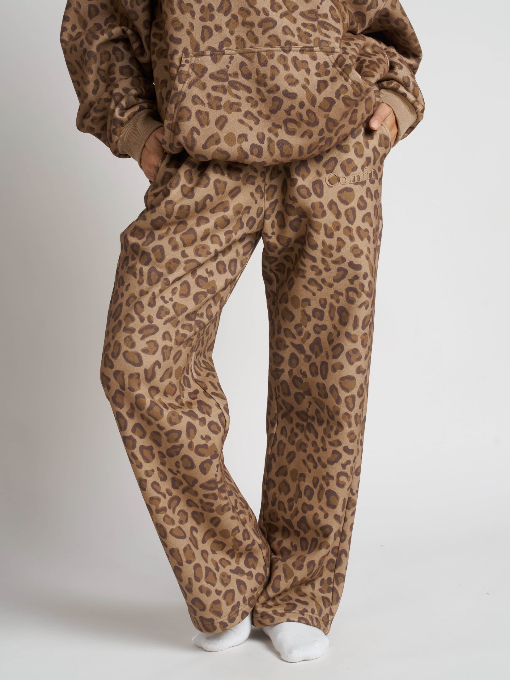Minimalist Straight Leg Sweatpants
