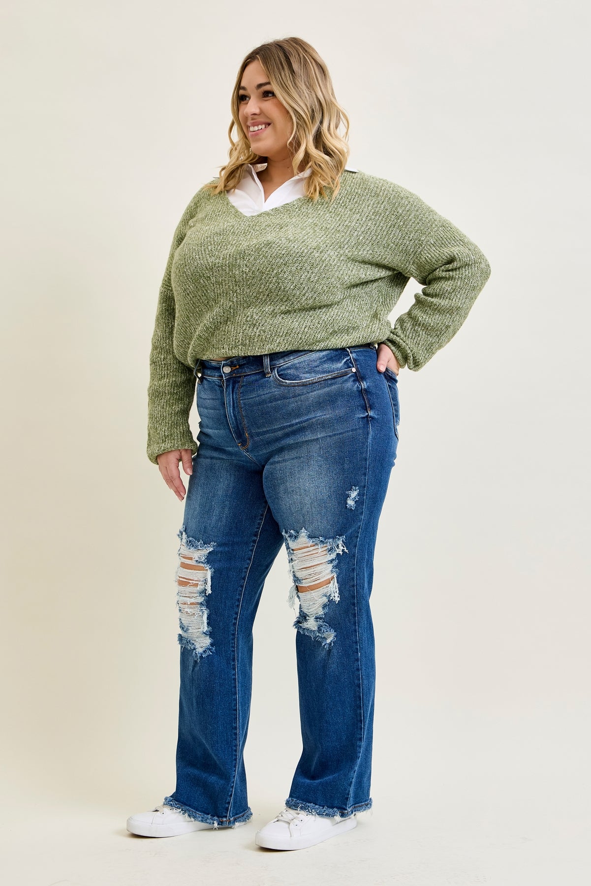 Brett Distressed Dad Jeans - PLUS