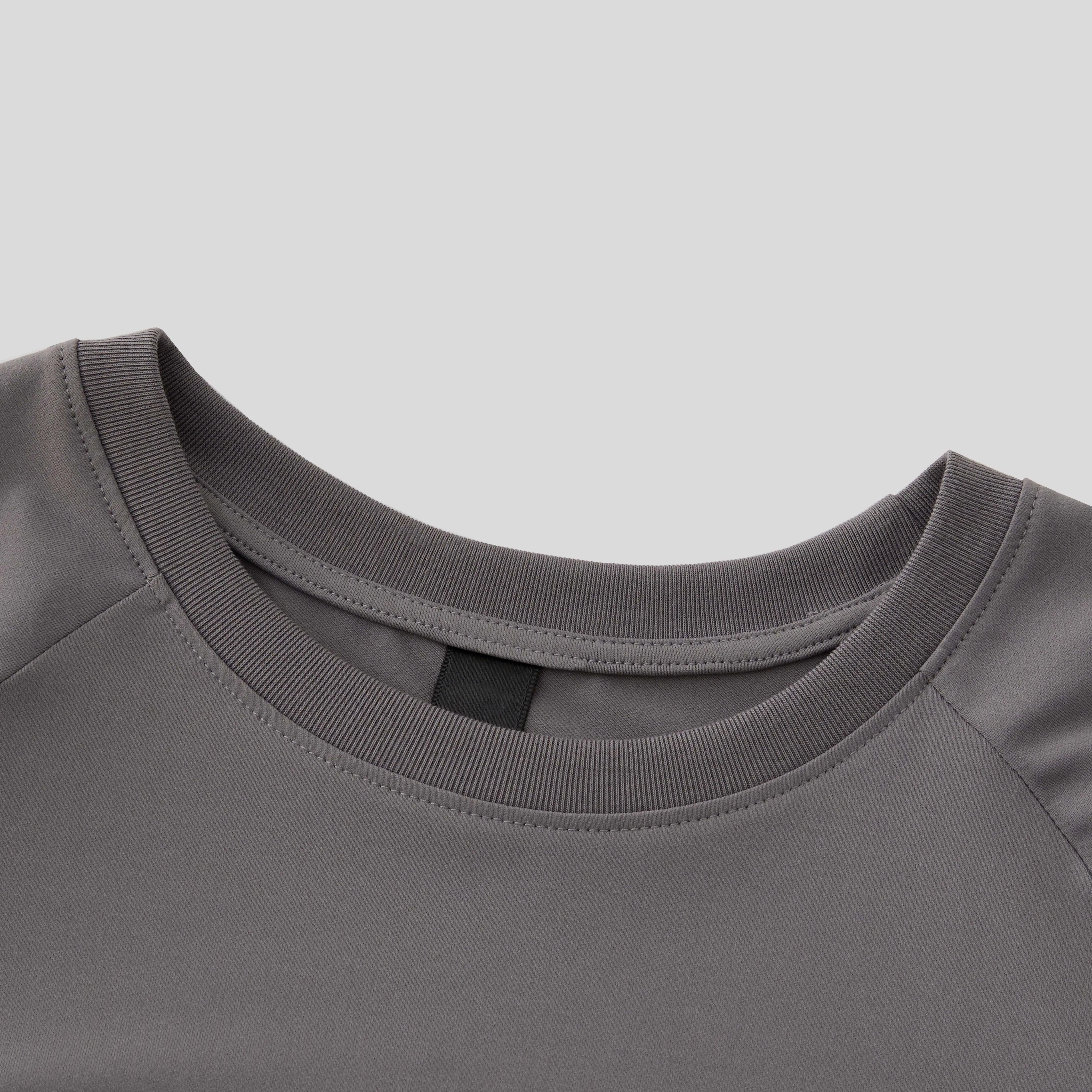 Men's Raglan Sleeve Athletic Tee – Tapered Fit, Arm-Enhancing, Wrinkle-Resistant Stretch