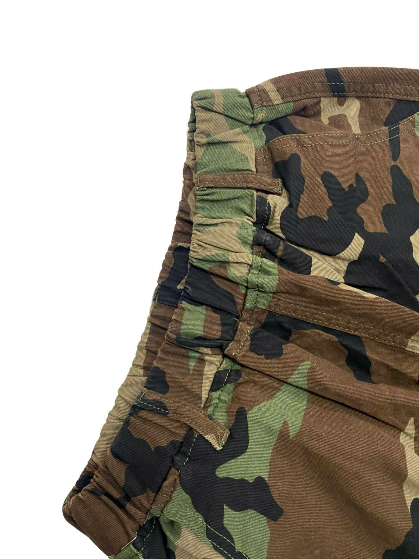 Women's Camo Print Elastic Waist Cargo Shorts with Pockets