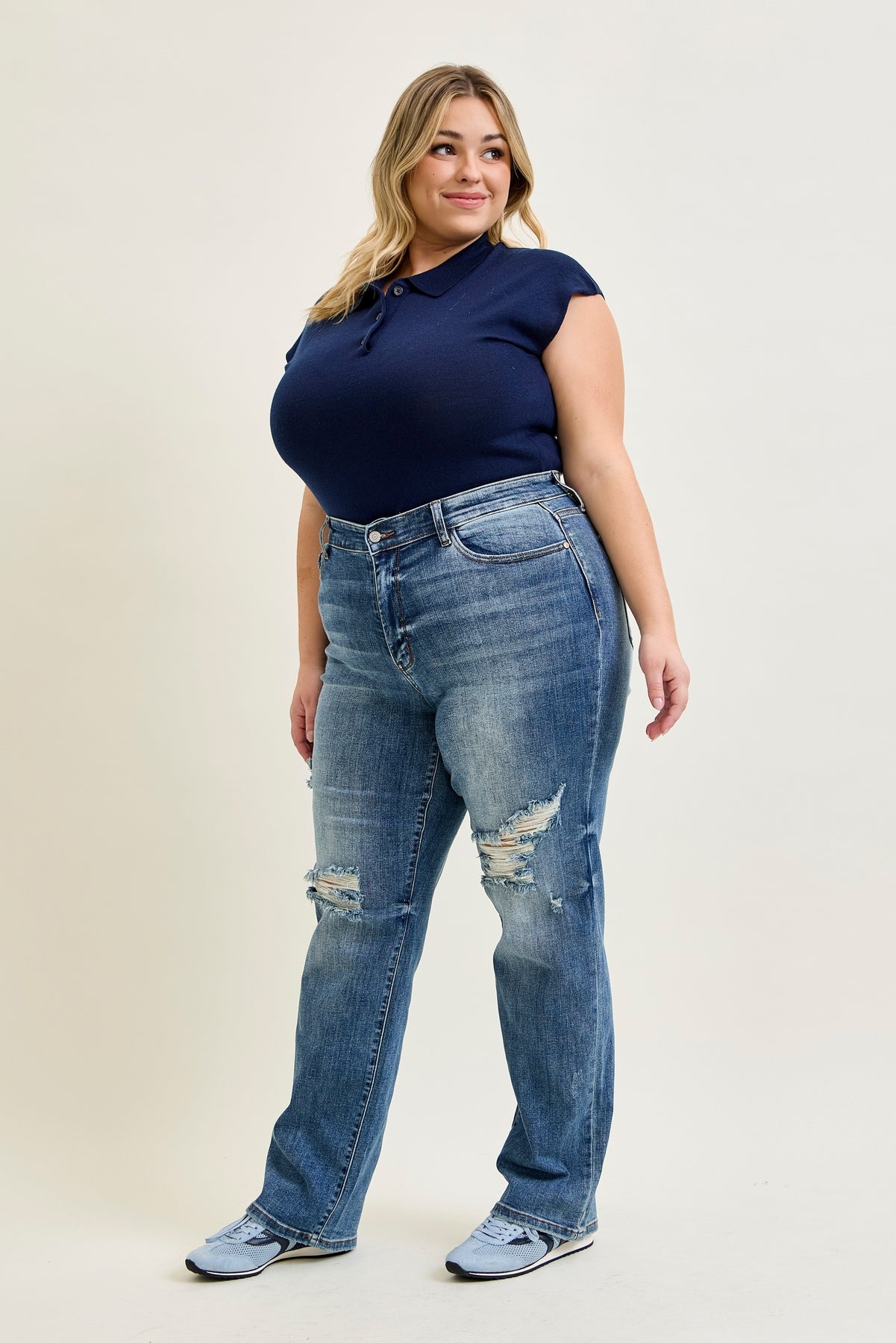 Brett Distressed Dad Jeans - PLUS