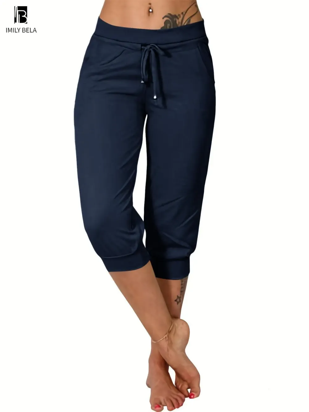 Women's Solid-Color Cropped Pants with Drawstring Waist — Casual Everyday Trousers with Pockets