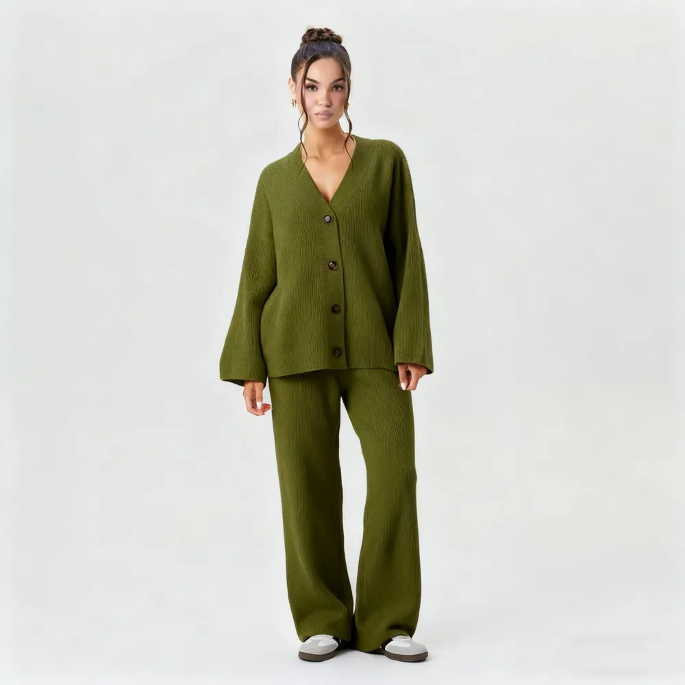 Women's Slouchy Solid Color V-Neck Button-Up Long Sleeve