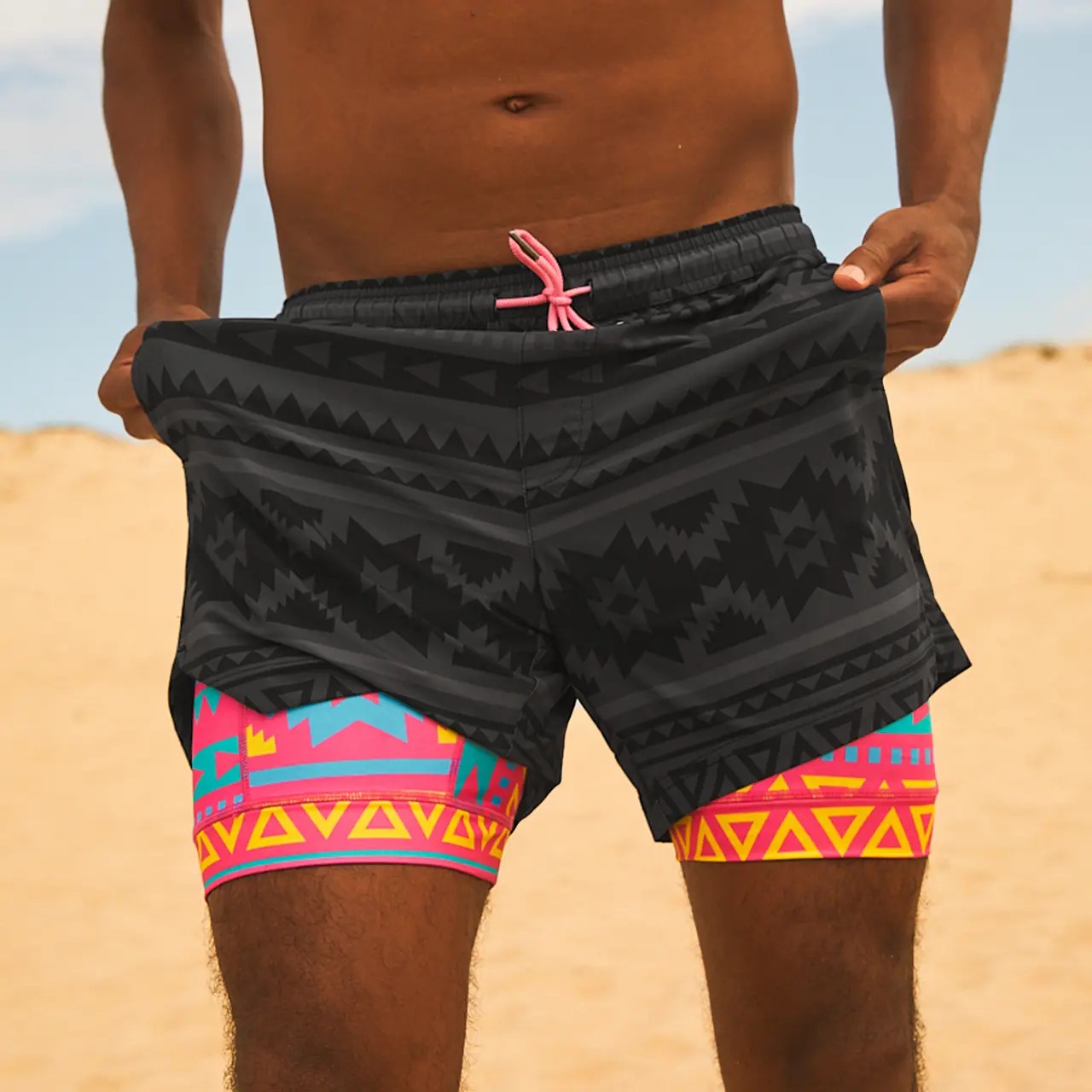 2 in 1 Stretch Short Lined Black Mayan Gym Shorts, Breathable Comfort Workout Athletic Training Shorts with Phone Pockets