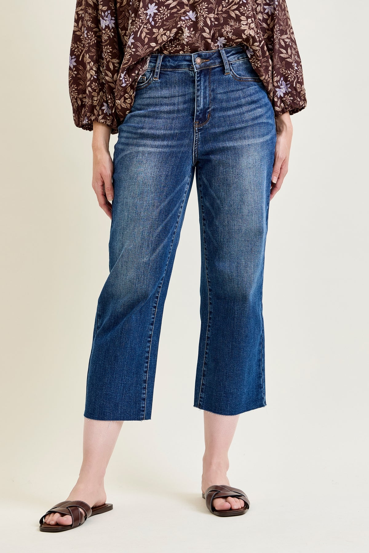 Dolly High Rise Back Pocket Classic Cropped Wide Leg Jeans