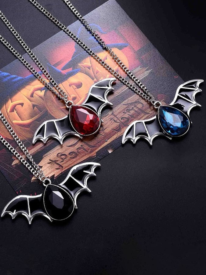 Women's Halloween Bat Pendant Necklace